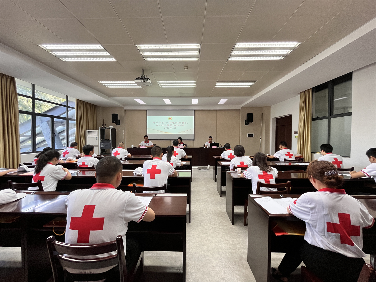 1市红十字赈济救援队成立仪式暨第1期培训班现场 (2).jpg